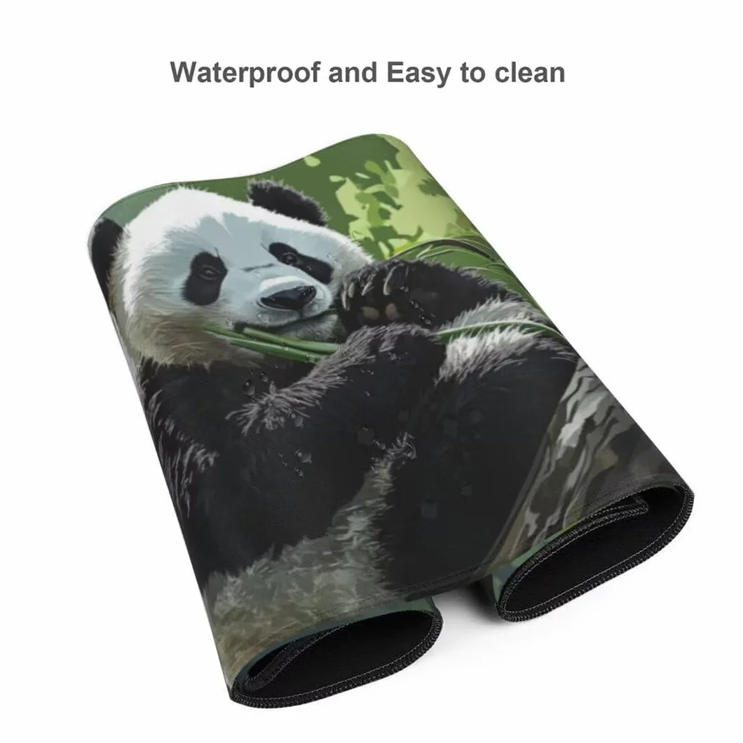 Tappetino Mouse XXL 1400x600x3mm Tappetino Mouse Foresta Panda Gigante Impermeabile Tappetino Mouse Pad XXL Tappetino Scrivania, Base Antiscivolo Migliora Precisione e Velocità per Desktop/Ufficio