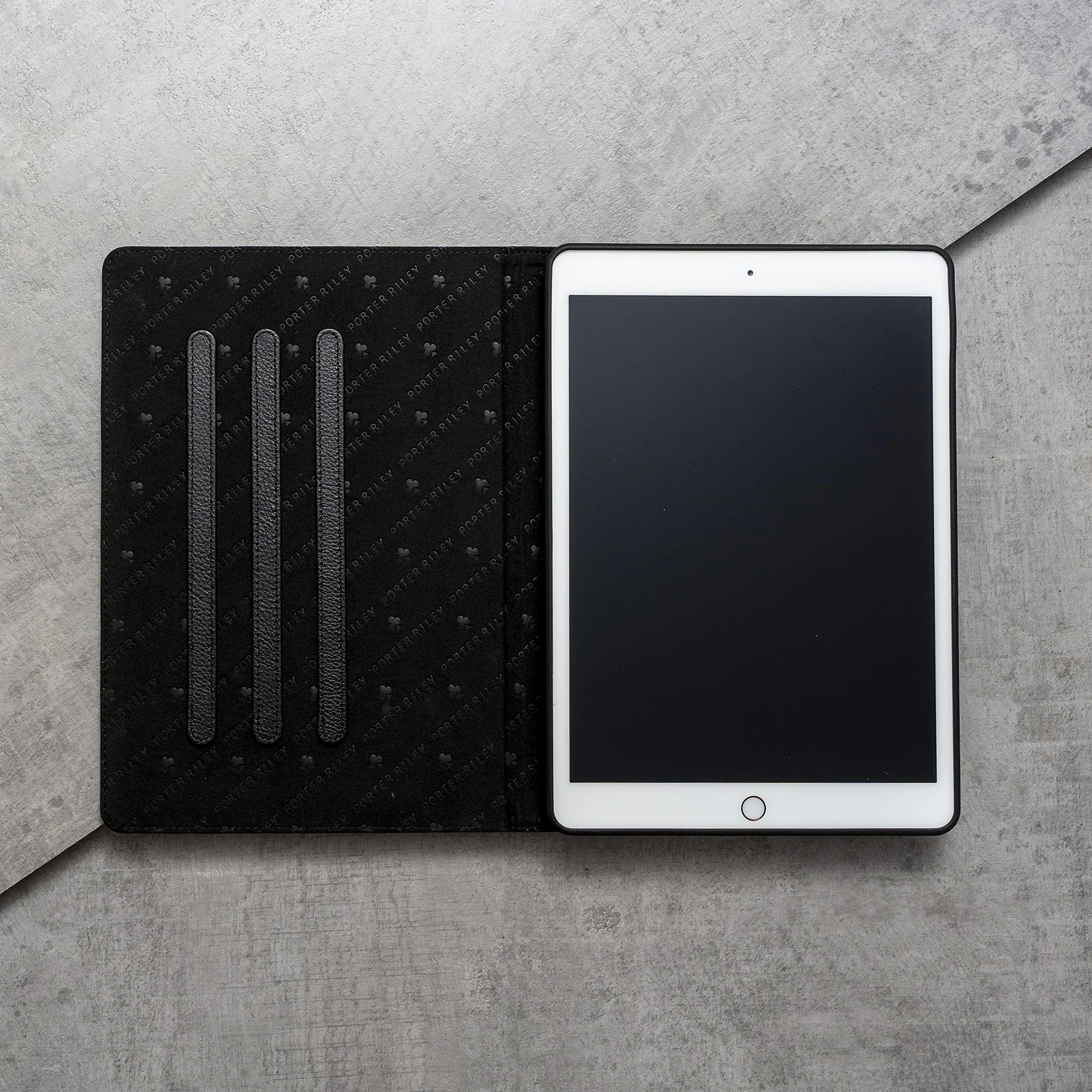Porter Riley - Custodia in vera pelle compatibile con iPad Air 13" M4 (2026), M3 (2025) & M2 (2024). Custodia/supporto/cover in vera pelle di alta qualità. (Nero Puro)