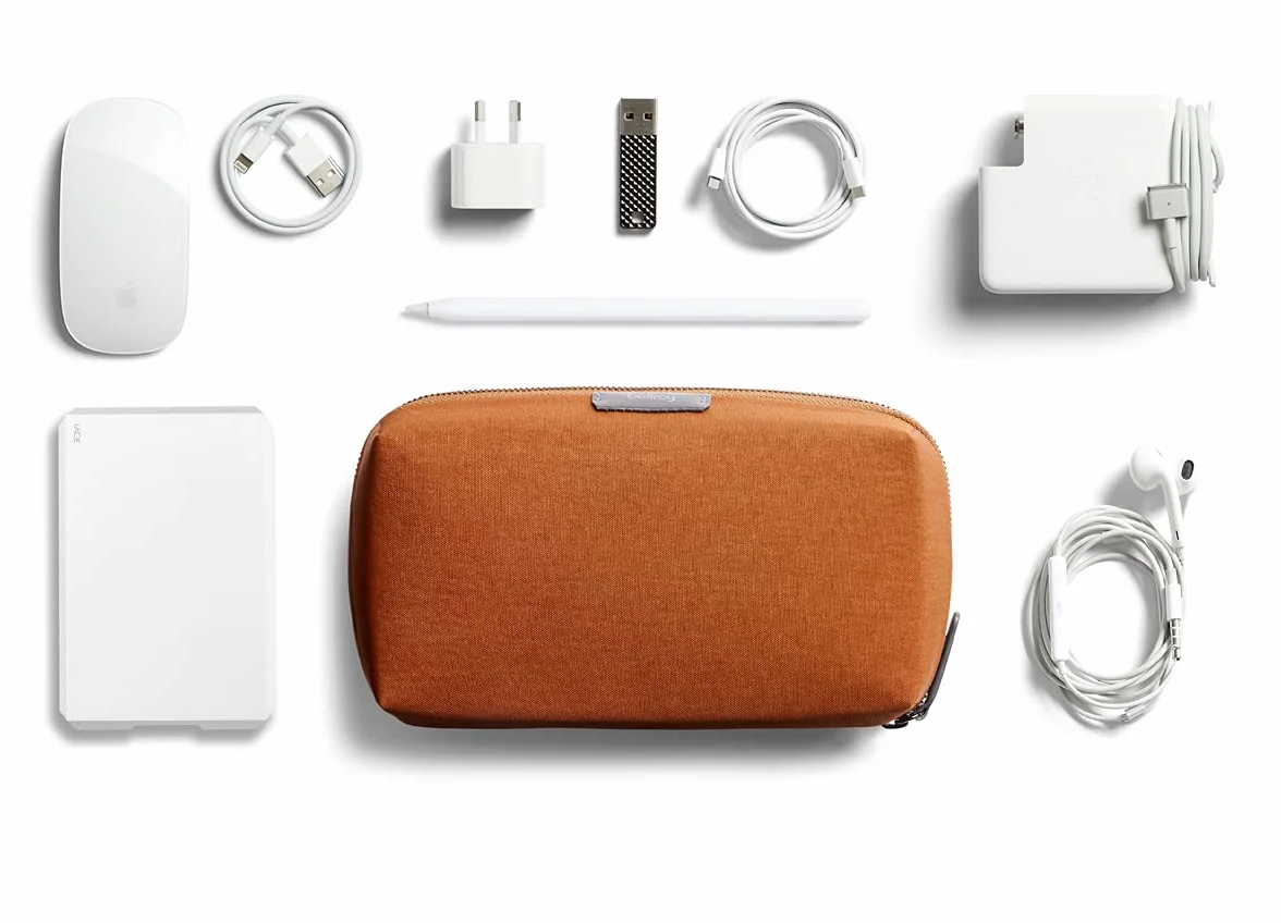 Bellroy Tech Kit, borsa con cerniera per accessori tecnologici (powerbank, caricabatterie del telefono, cavi, auricolari) - Bronze