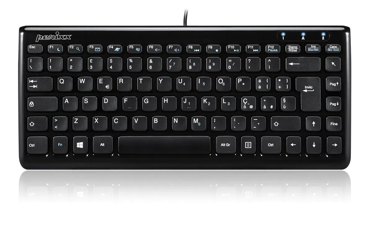 Perixx PERIBOARD-407 Tastiera Piccola USB cablata, Tipo Chiclet, Ultra Sottile e Portatile, Nero, Layout Italiano