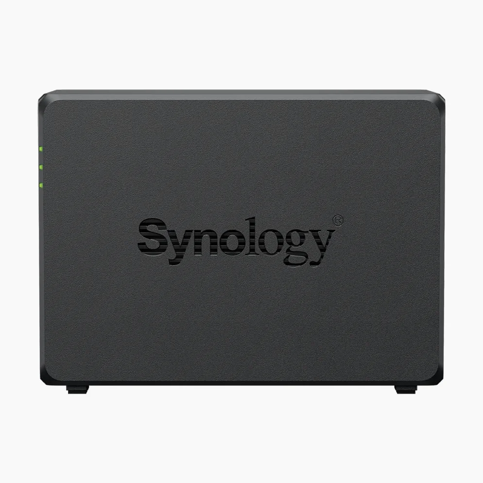 Synology DS725+ 2-Bay Diskstation NAS (Ryzen R1600, 4GB di RAM), 1x 2.5GbE, 1x 1GbE, 2X M.2 NVMe Steckplätze 8TB Bundle con Seagate Ironwolf 2X 4TB