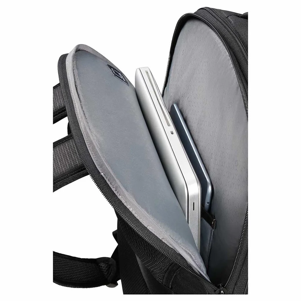 Samsonite Roader - Zaino PC Espandibile 17.3 Pollici, 46 cm, 31.5/39.5 L, Nero (Deep Black)
