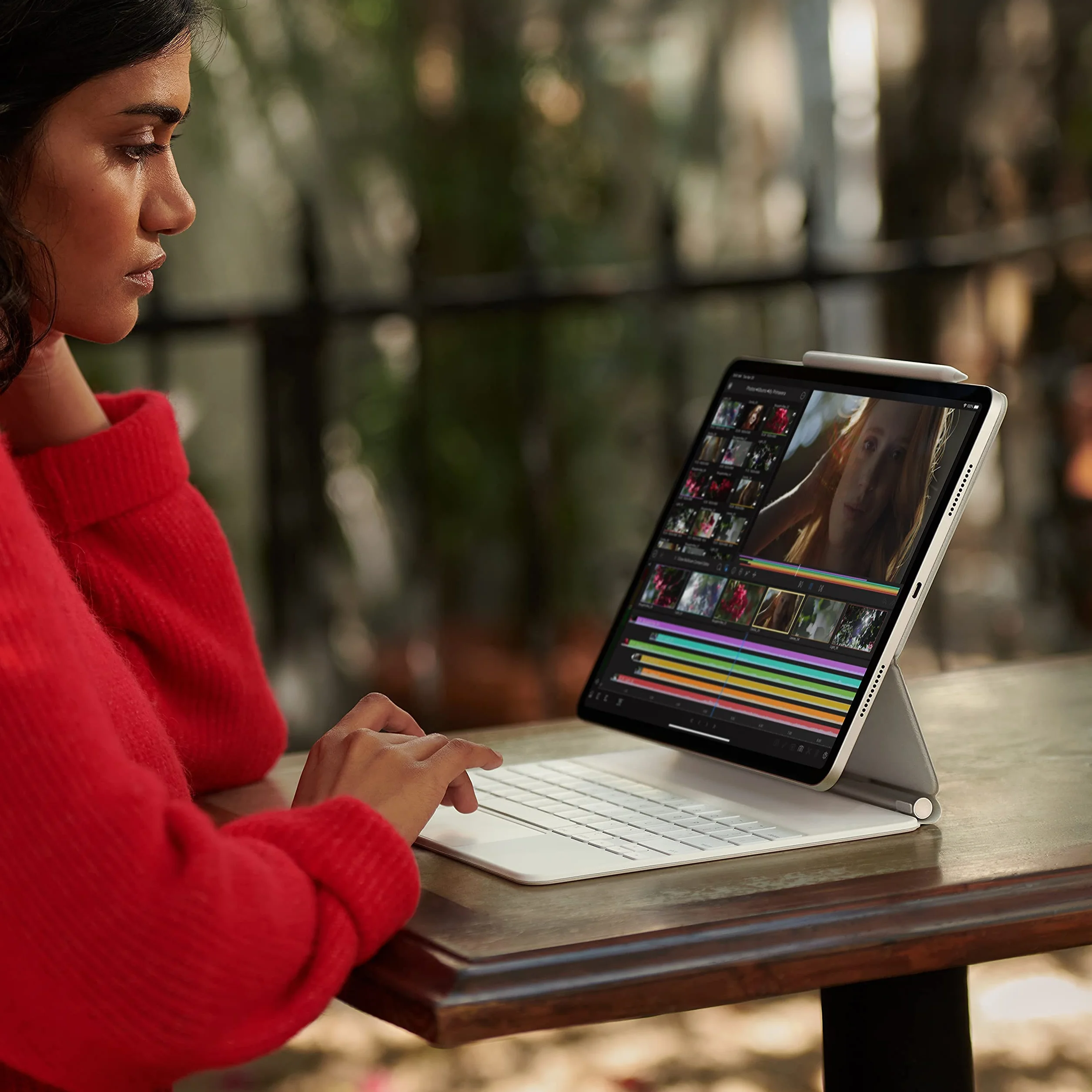 2021 Apple iPad Pro (11-pollici, Wi-Fi + Cellulare, 256GB) Grigio Siderale (Ricondizionato)