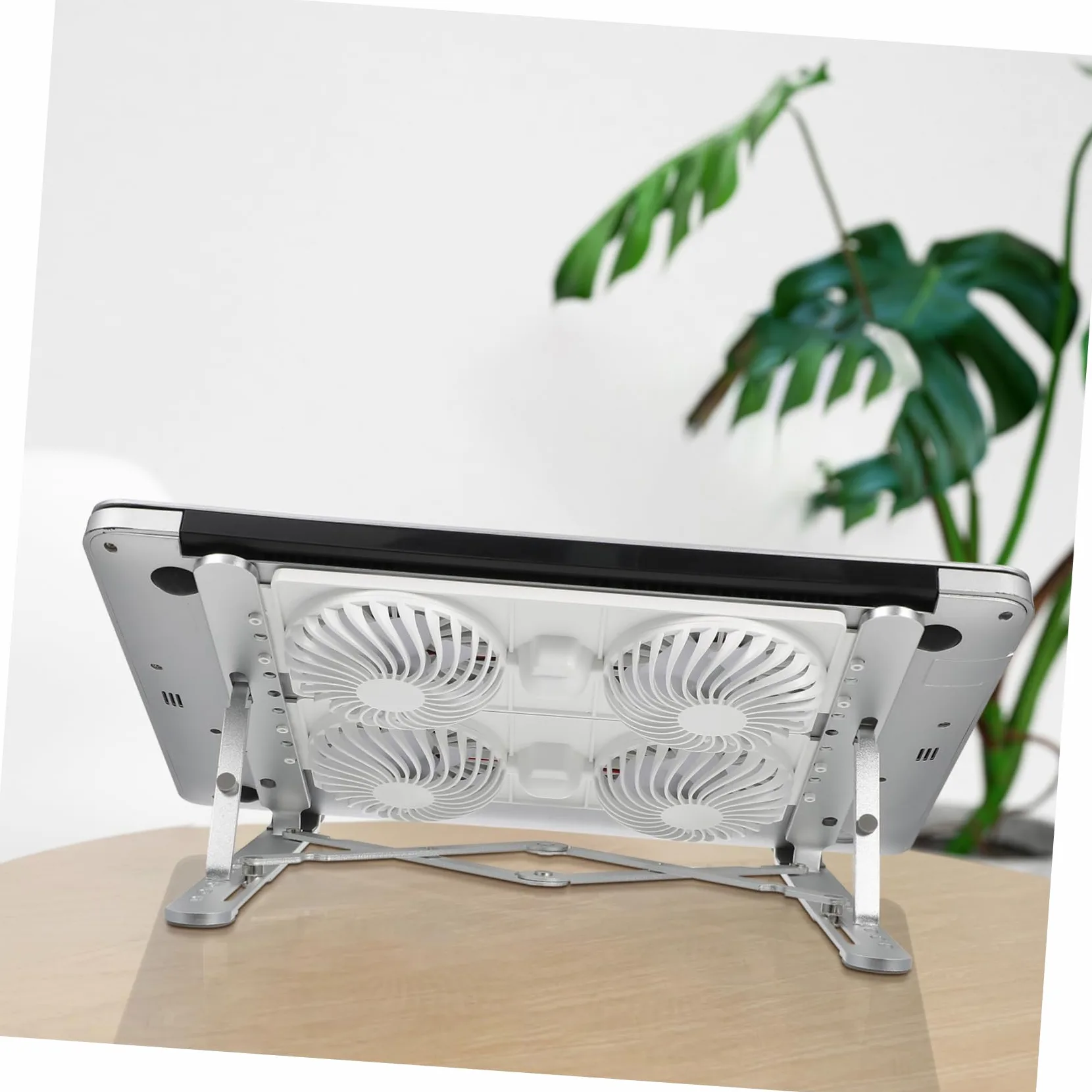 Uonlytech Supporto Ventilato Per Laptop Base Di Raffreddamento Per Computer Portatile Con Ventole Multiple Struttura Stabile e Design Ergonomico Per Uso Quotidiano