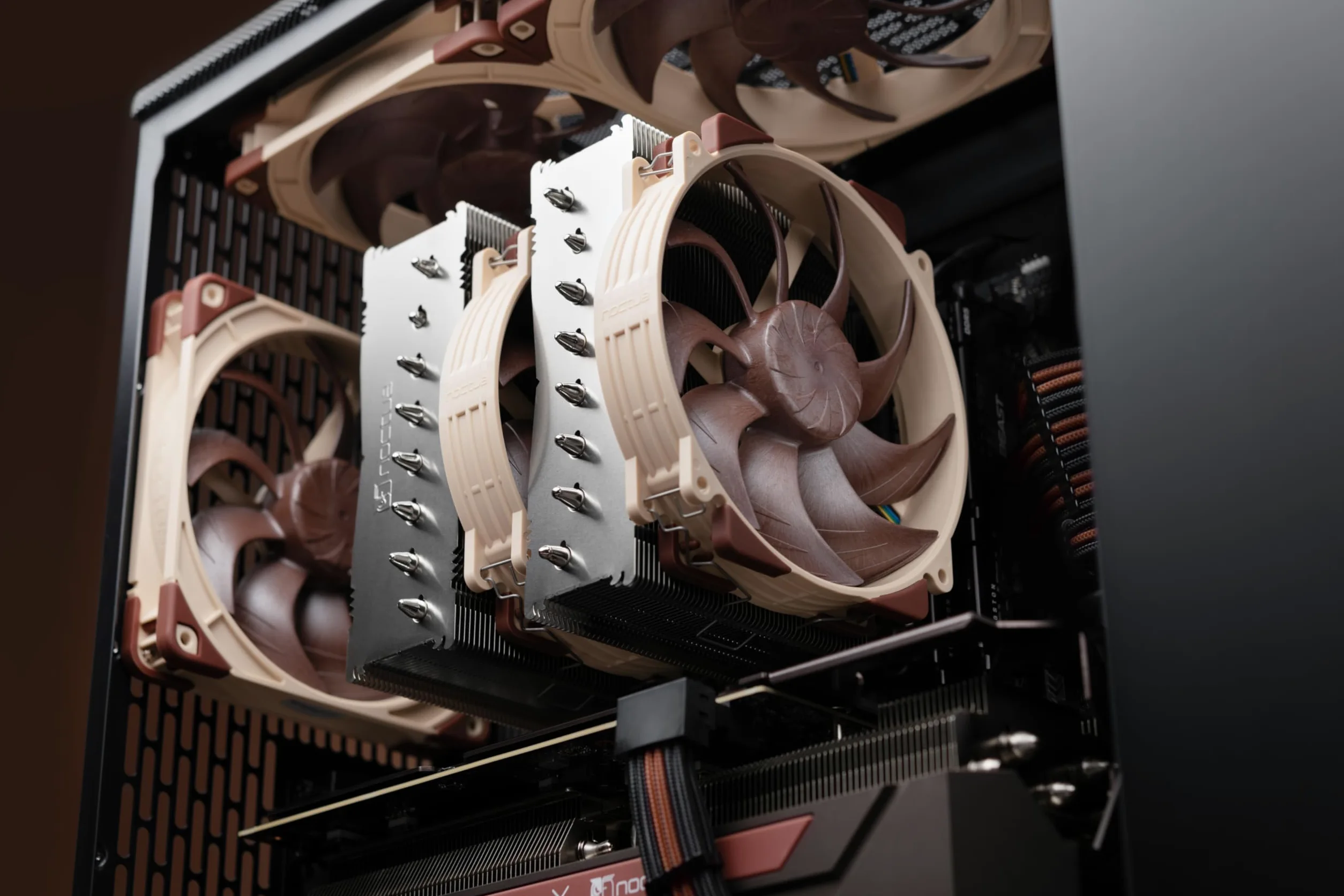 Noctua NH-D15 G2 HBC, Dissipatore CPU Dual Tower, Versione Speciale HBC (High Base Convexity) Ad Alta Convessità per Intel LGA1700 (Marrone)