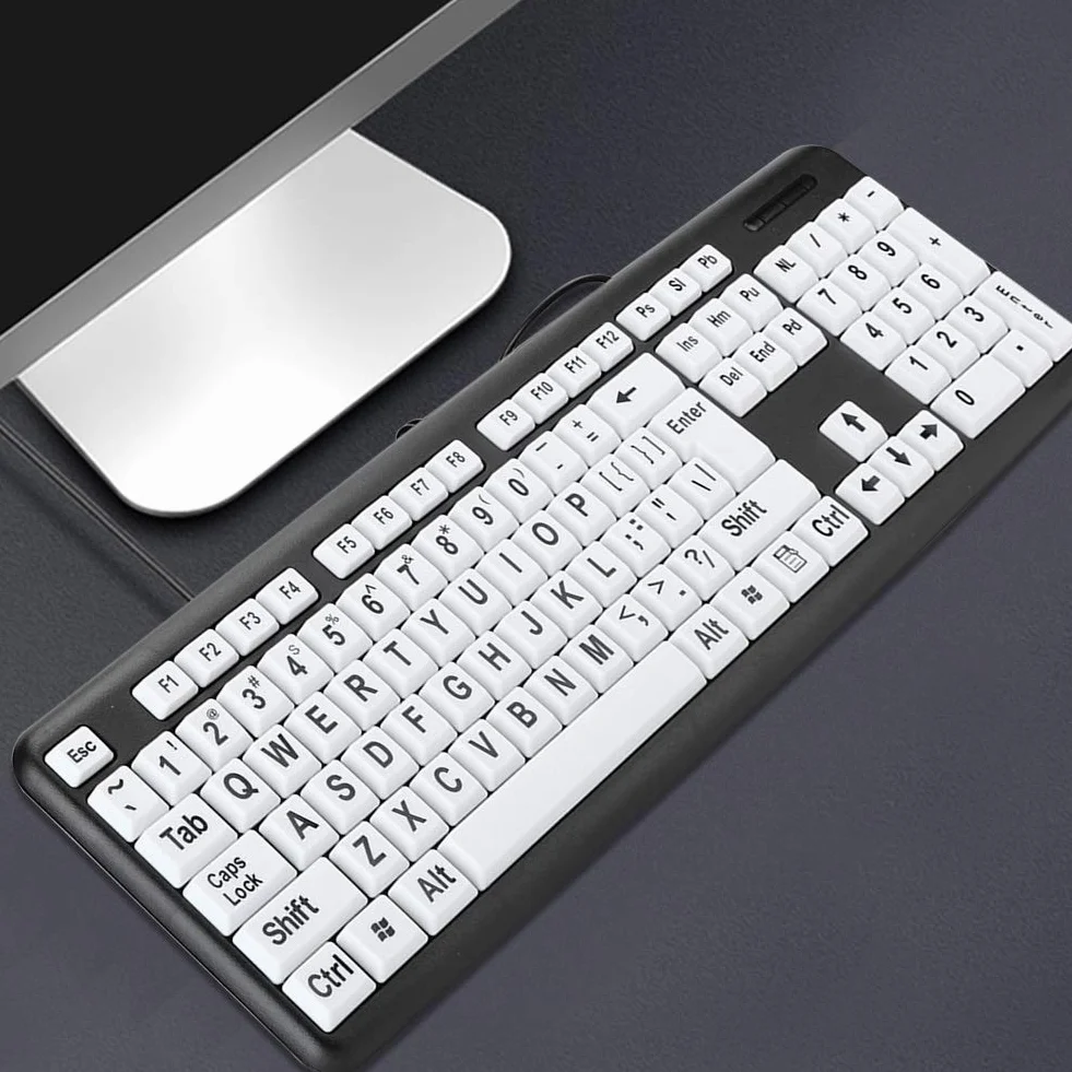 Grande tastiera con 104 tasti, tastiera USB cablata per computer con lettere di stampa sovradimensionate per ipovisione, anziani, anziani, ipovedenti
