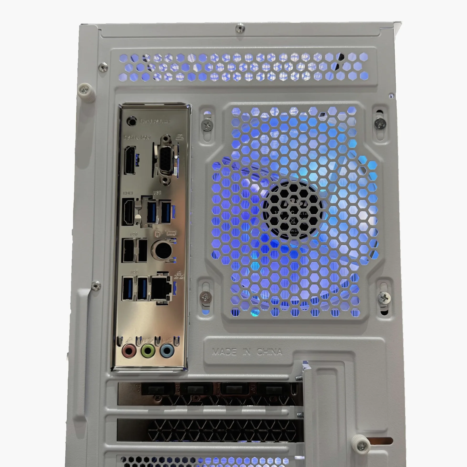 Golook PC Gaming Tokyo 3.2 Bianco - Ryzen 5 5600X / 16GB RAM / 1TB NVME M.2 / RTX 5060 8GB / B550M / 2 Ventole Raffreddamento - Computer Fisso
