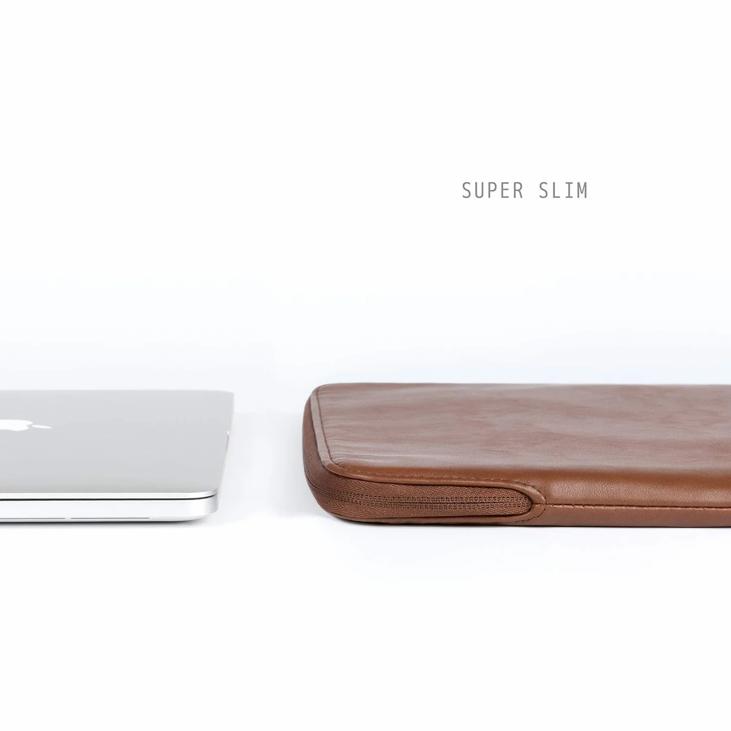 Comfyable custodia laptop slim compatibile con MacBook Air e MacBook Pro 13/14 pollici M5/M4/M3/M2/M1 Pro/Max 2026-2021, sleeve da viaggio Mac in PU, Marrone