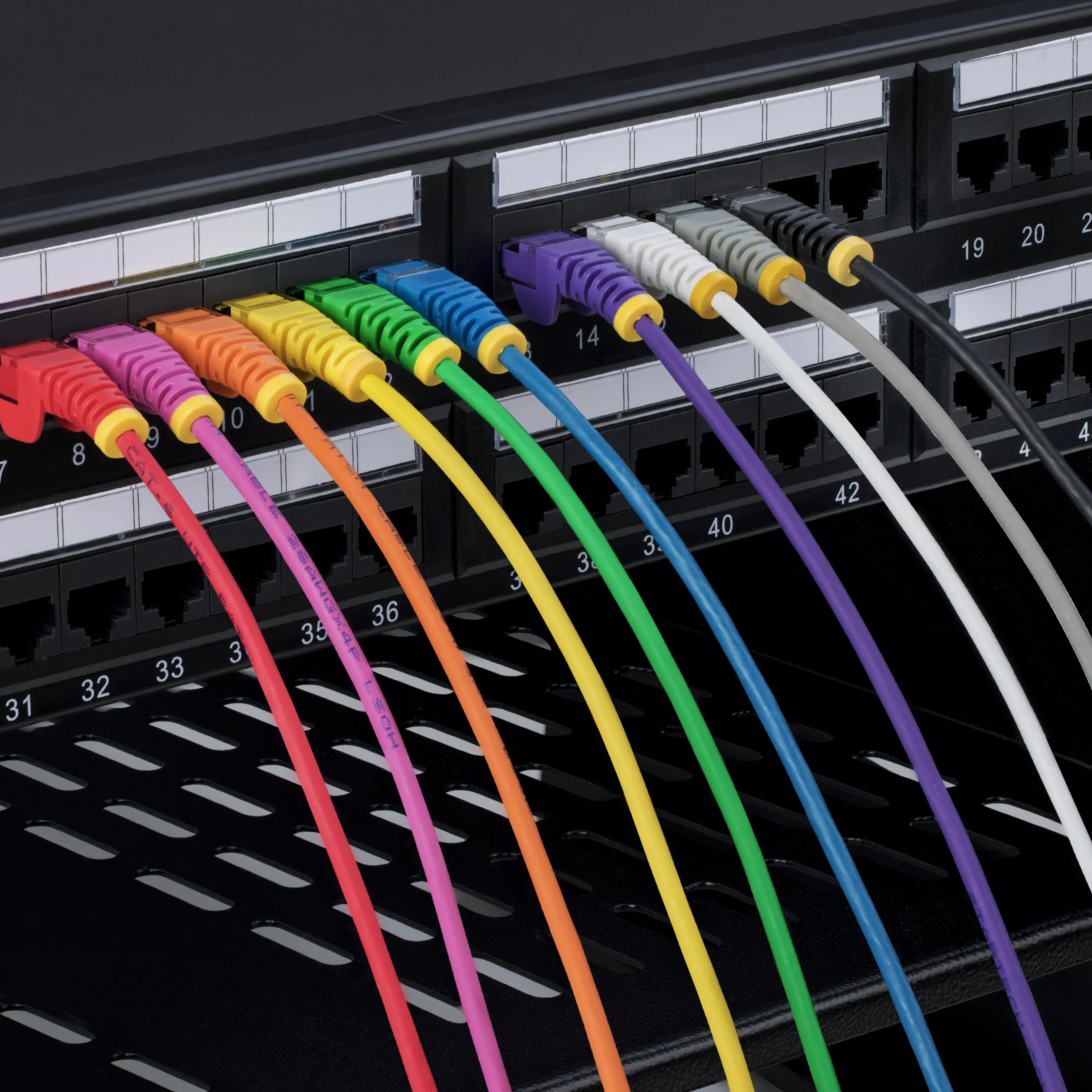 StarTech - Cavo CAT6 sottile blu da 15,2 cm, confezione da 10, antigroviglio, RJ45, LSZH, 28 AWG, in puro rame nudo, cavo patch di rete sottile