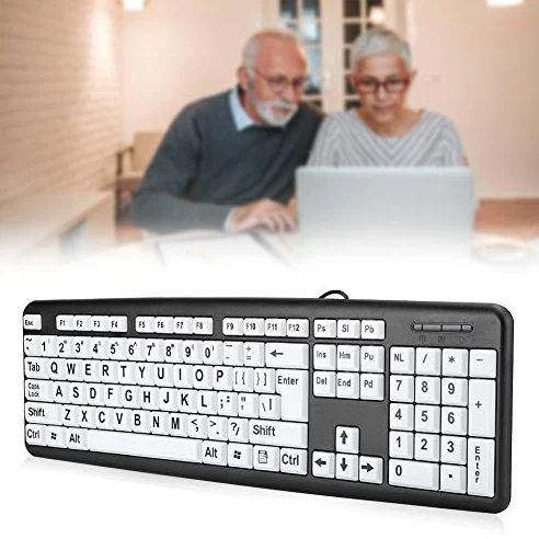 banapoy Tastiera per Computer con Stampa Grande, Tastiera USB Cablata Full Size a 104 Tasti con Tasti Bianchi con Stampa Grande per Anziani Ipovedenti Ipovedenti(Nero)