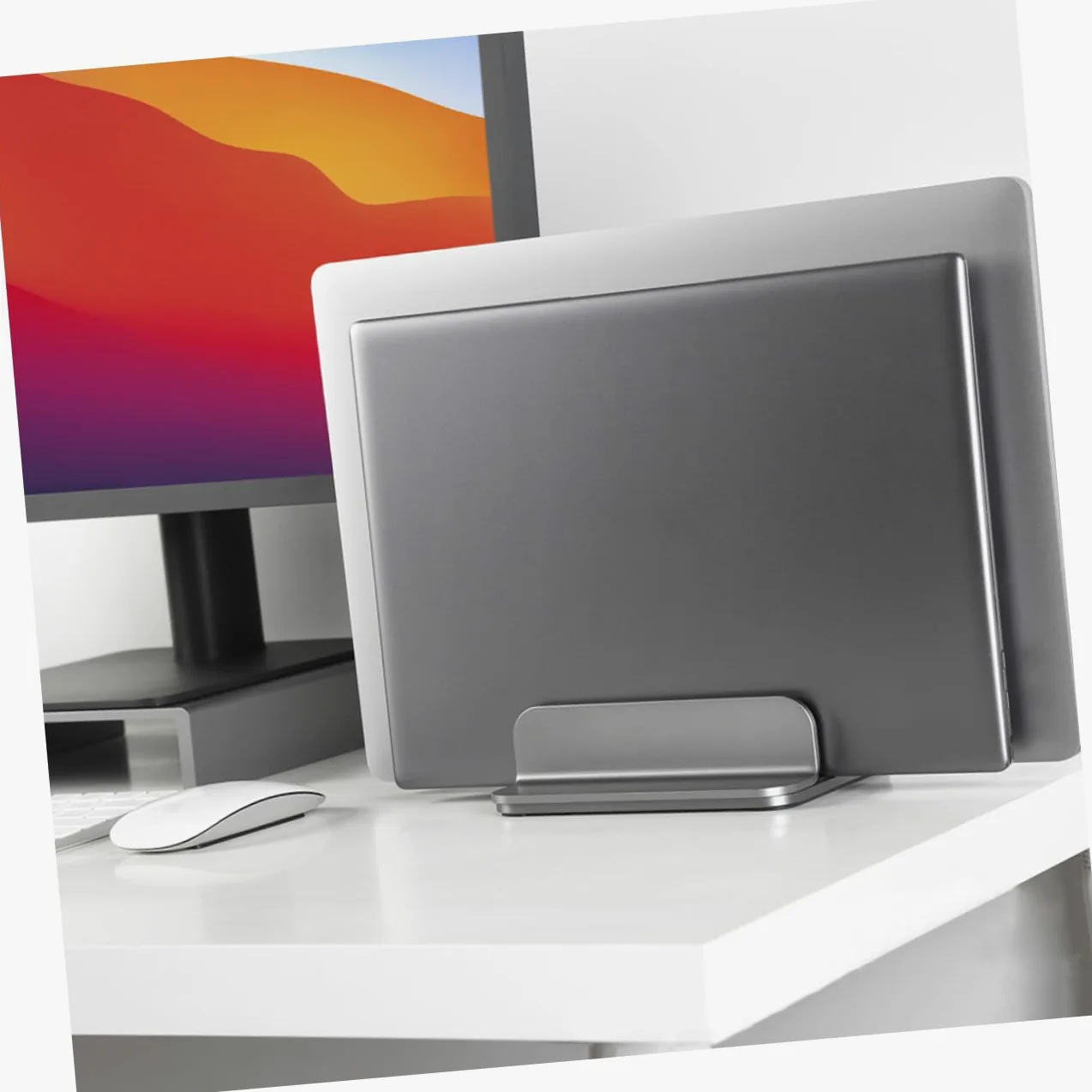 Operitacx Supporto Verticale Per Laptop e Tablet Dock Verticale in Lega Di Alluminio Stabile e Salva Spazio Per Uso Da Scrivania