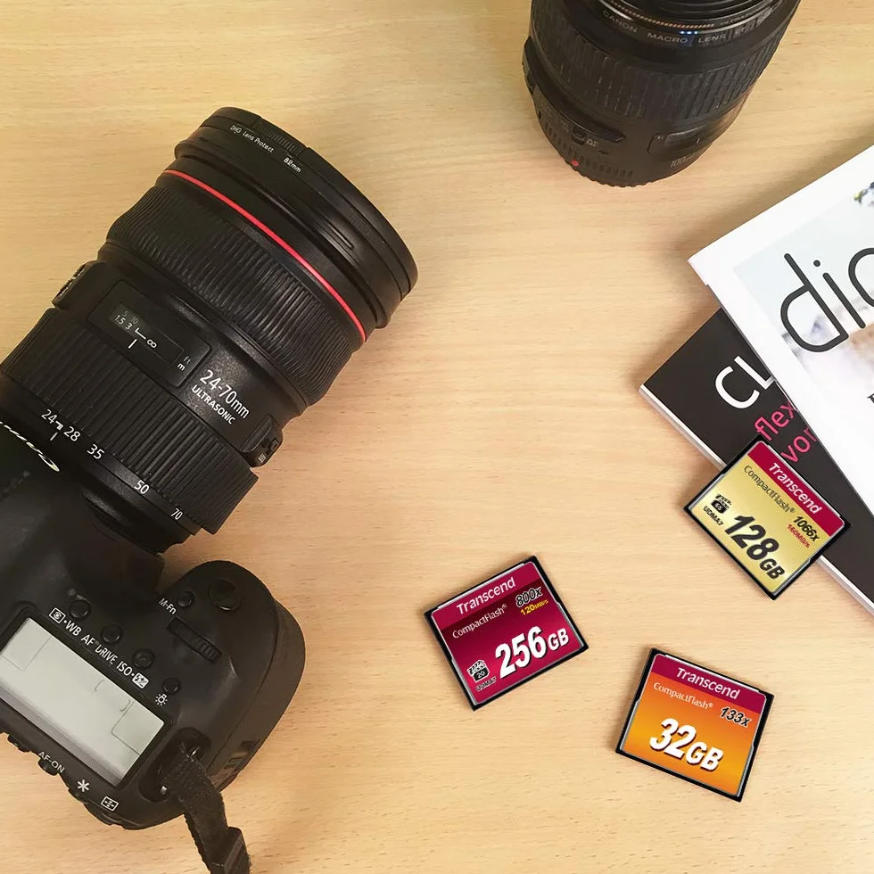 Transcend Scheda CompactFlash 800 da 32 GB, fino a 120/60 MB/s, supporta la modalità Ultra DMA 7 ad alta velocità, ideale per video Full HD e 3D ad altissima risoluzione - TS32GCF800