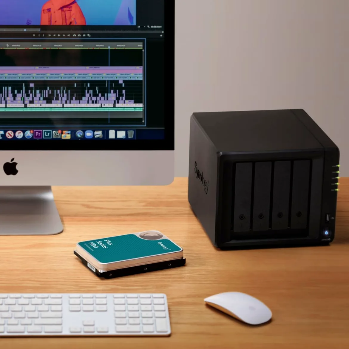 Synology HDD da 6 TB HAT3300-1 milione di ore MTBF, carico di lavoro 180 TB/anno, 5400 prm
